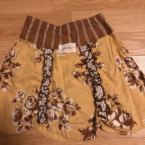 “Persnickety” 2pc set size 3/4 - Picture 9 of 9